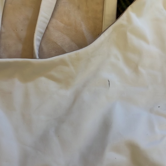 Lululemon Athletica White Energy Sports Bra 🌵12 - Picture 2 of 5